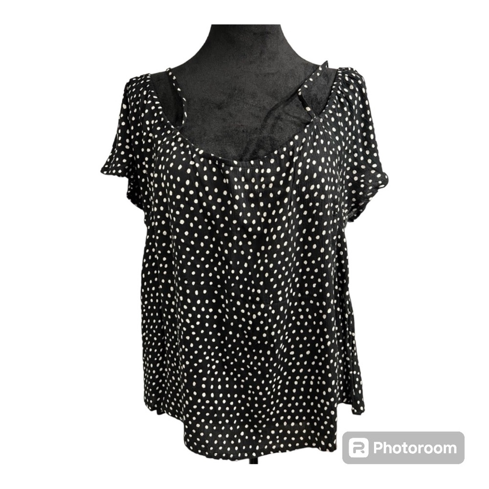 Billabong Polka Dot Cold Shoulder Shirt Size L